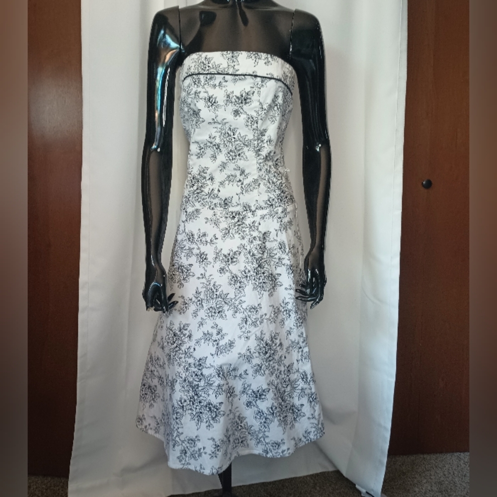 Vintage Studio Y Y2K Strapless Dress 9/10 Floral Drop Waist Coquette Romantic